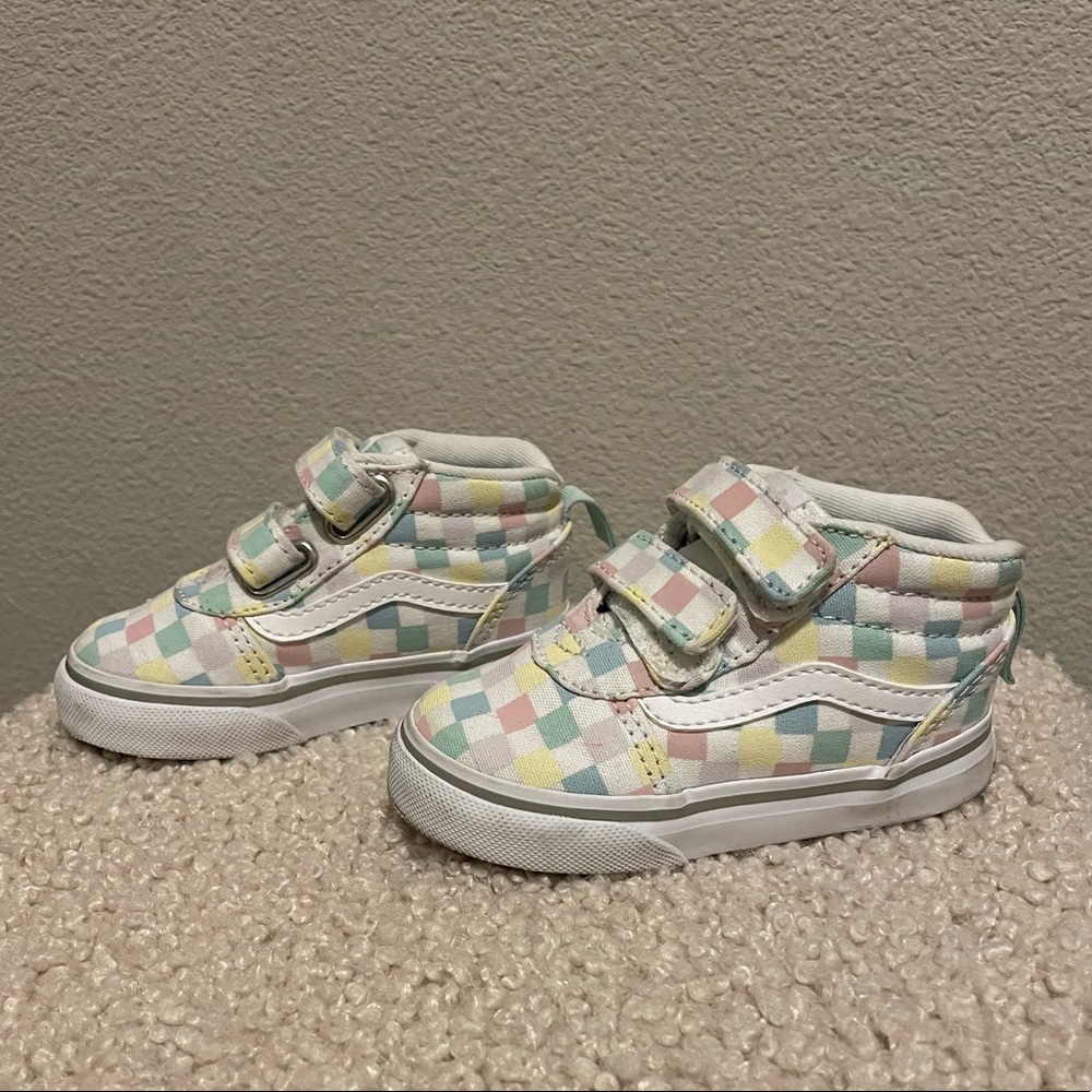 Vans toddler girl size 5